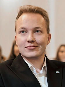 Халиуллин Алмаз Фирдәвес улы